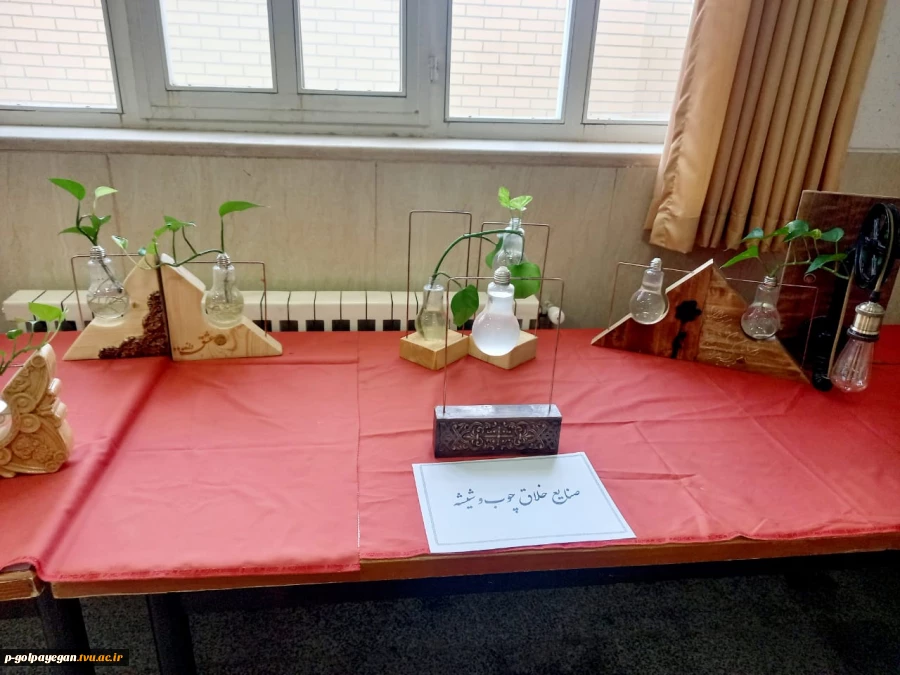 تشریح برنامه های فرهنگی آموزشکده فنی و حرفه ای پسران گلپایگان بمناسبت هفته بسیج
 2