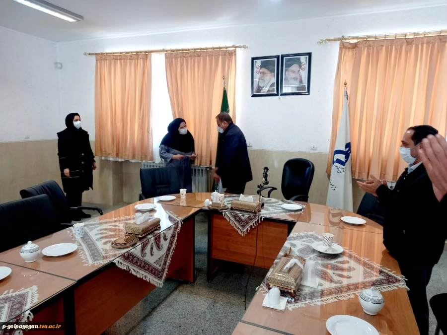 تجلیل از بانوان شاغل در آموزشکده فنی و حرفه ای گلپایگان- شهداء 2