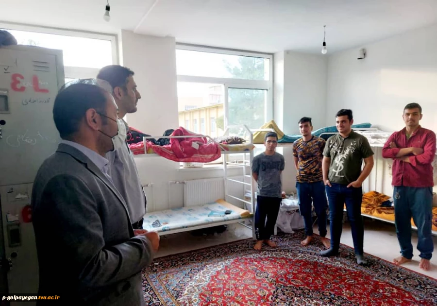 دیدار استاد مشاور آموزشکده فنی و حرفه ای پسران گلپایگان با دانشجویان خوابگاهی  7