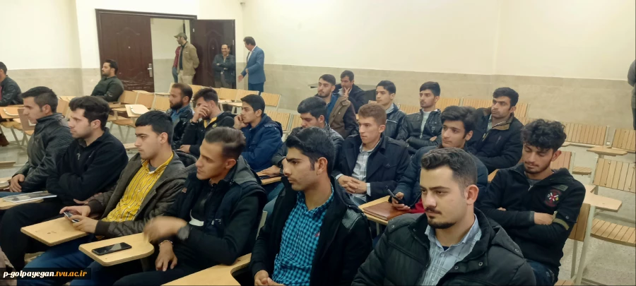 مراسم گرامیداشت 16 آذر –روز دانشجو در آموزشکده فنی و حرفه ای گلپایگان برگزار شد. 6