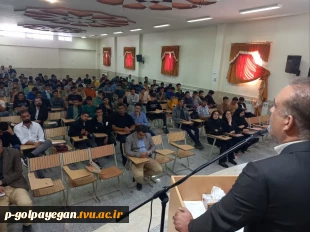 همزمان با ولادت حضرت زینب(س) جلسه توجیهی دانشجویان جدیدالورود برگزار شد. 8