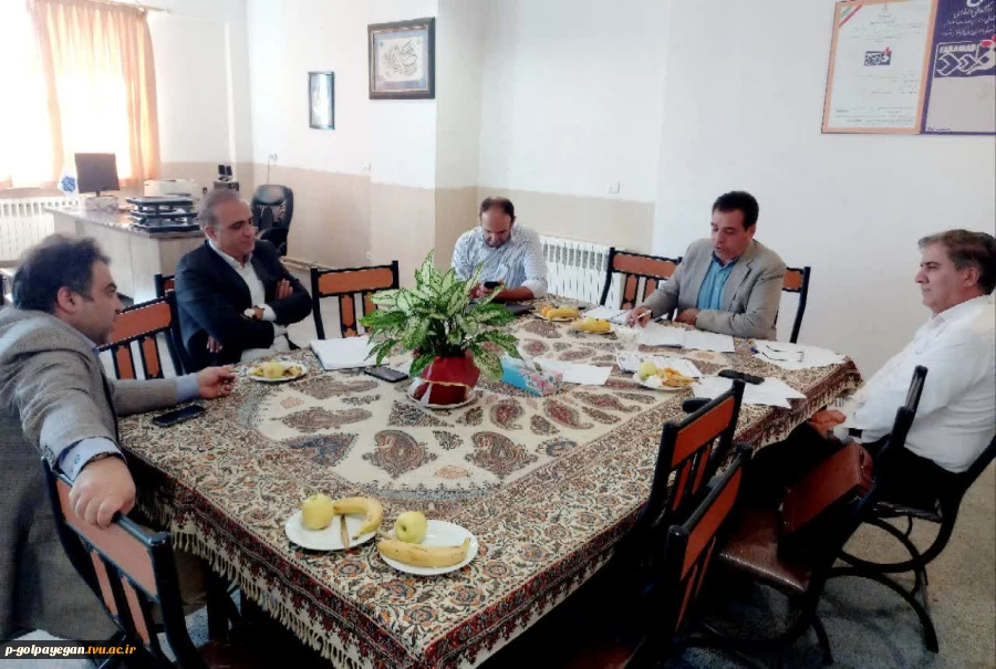 بازدید اعضای کارگروه تخصصی نظارت، ارزیابی و تضمین کیفیت عتف استان اصفهان از آموزشکده ملی مهارت گلپایگان 8