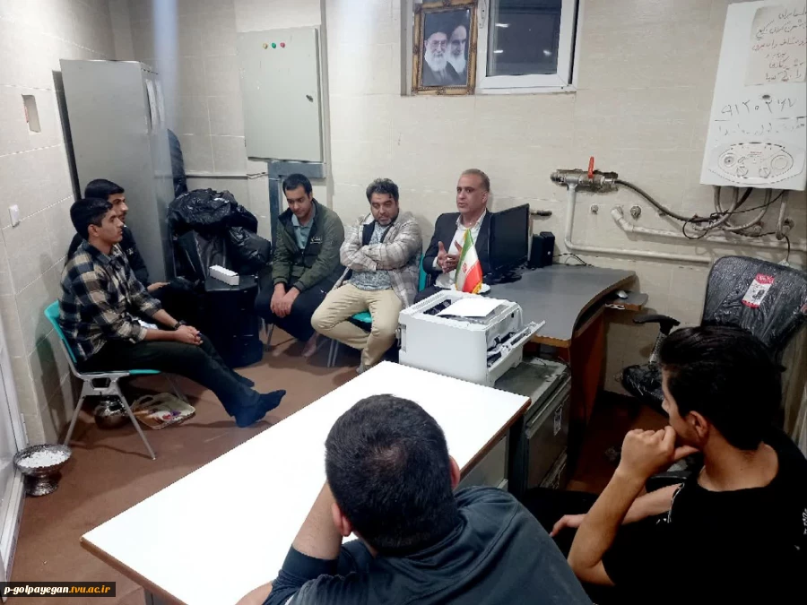 دیدار رئیس دانشگاه با اعضای شورای صنفی و تشکل بسیج دانشجویی 3