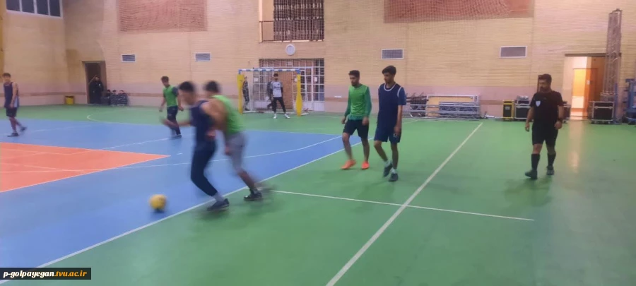 برگزاری مسابقات فوتسال دانشجویی بمناسبت 16 آذر 9