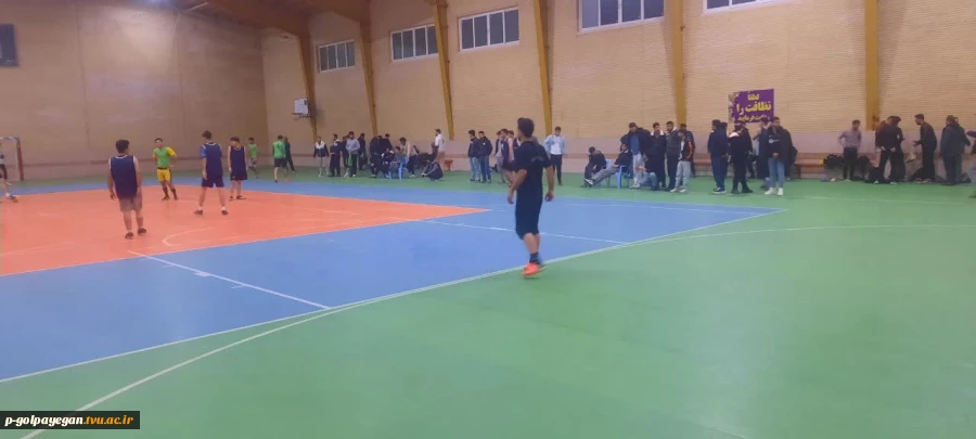 برگزاری مسابقات فوتسال دانشجویی بمناسبت 16 آذر 10