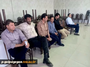 مسابقات تنیس روی میز کارکنان آموزشکده مهارت گلپایگان برگزار و از نفرات برتر تجلیل شد. 5